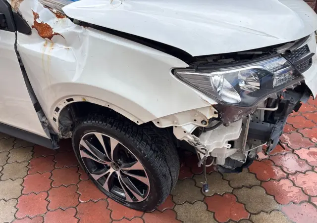 TOYOTA RAV4 2.0 D-4D 4x2 Start-Stop Comfort