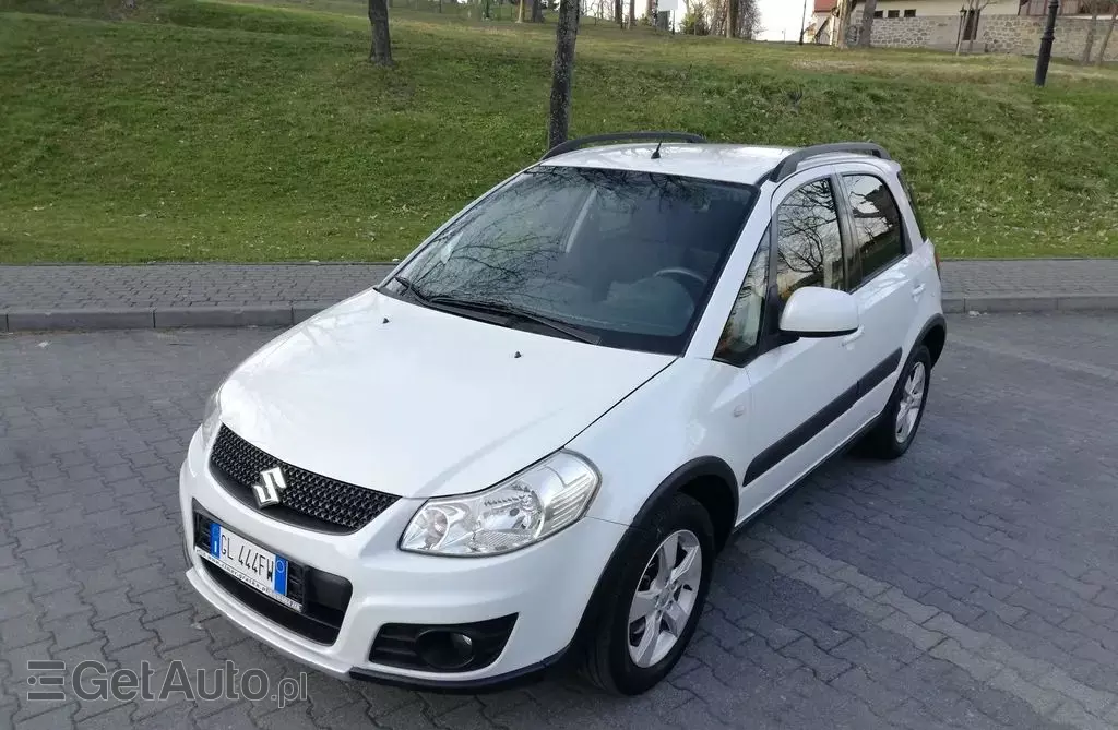 SUZUKI Sx4 