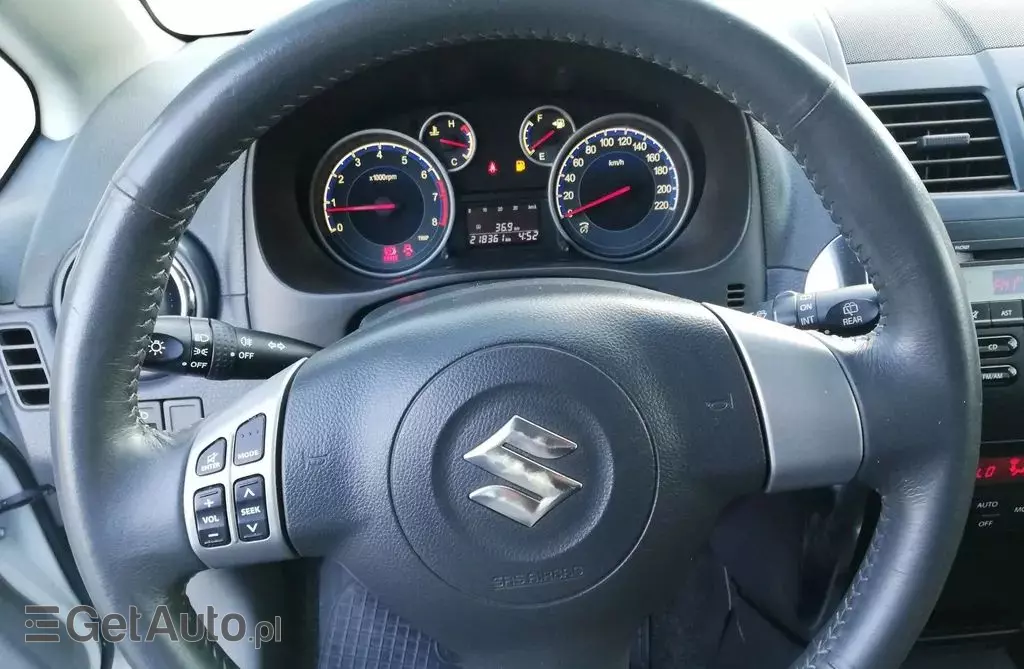 SUZUKI Sx4 