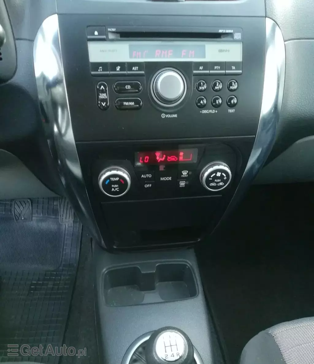 SUZUKI Sx4 