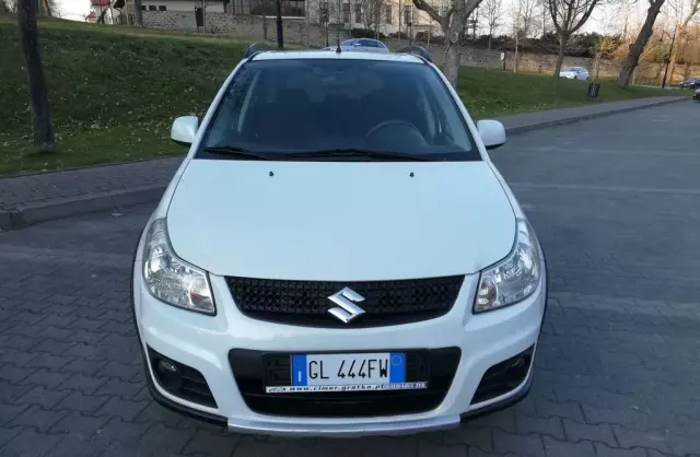 SUZUKI Sx4 
