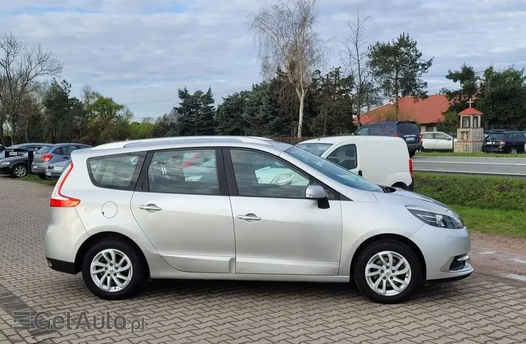 RENAULT Grand Scenic 