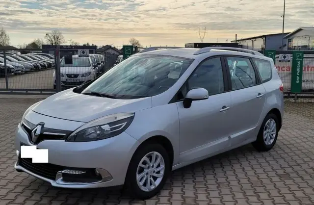 RENAULT Grand Scenic 