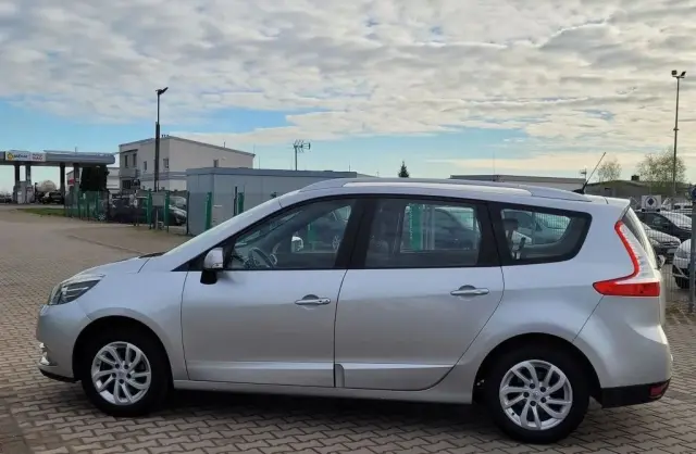 RENAULT Grand Scenic 