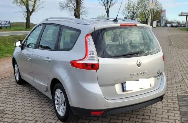 RENAULT Grand Scenic 
