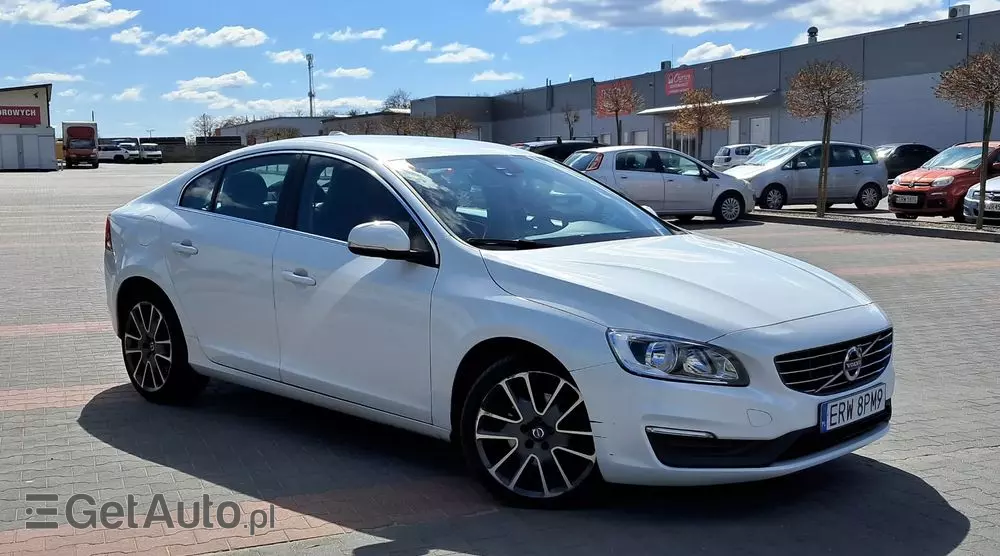 VOLVO S60 D3 Drive-E Dynamic Edition (Kinetic)