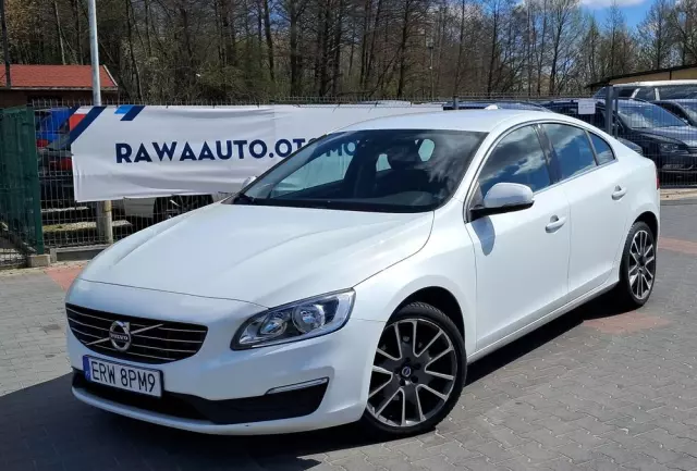 VOLVO S60 D3 Drive-E Dynamic Edition (Kinetic)