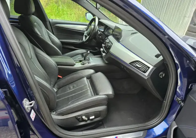 BMW Seria 5 525d M Sport sport