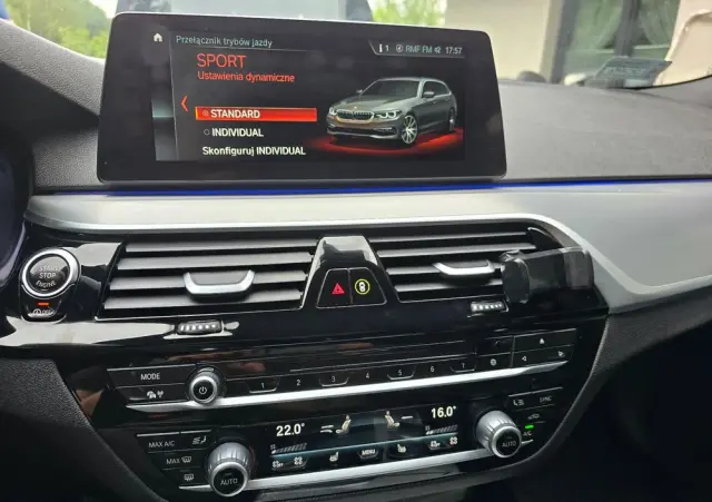 BMW Seria 5 525d M Sport sport