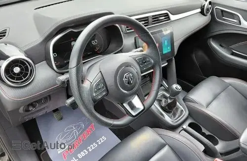 MG ZS 