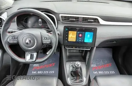 MG ZS 