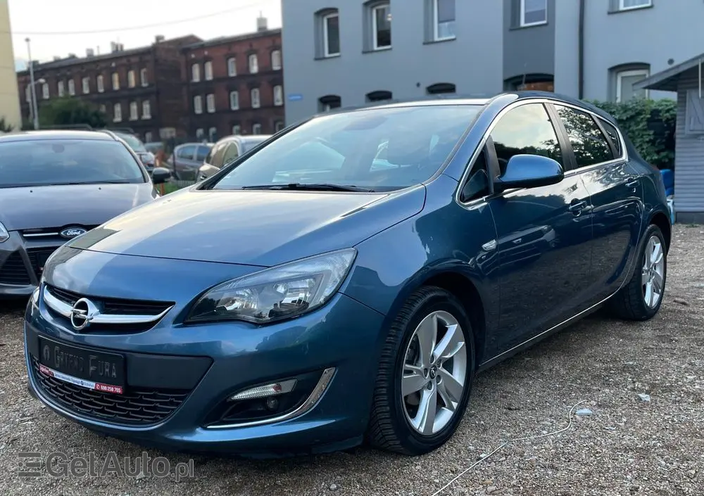 OPEL Astra 1.4 Turbo Edition