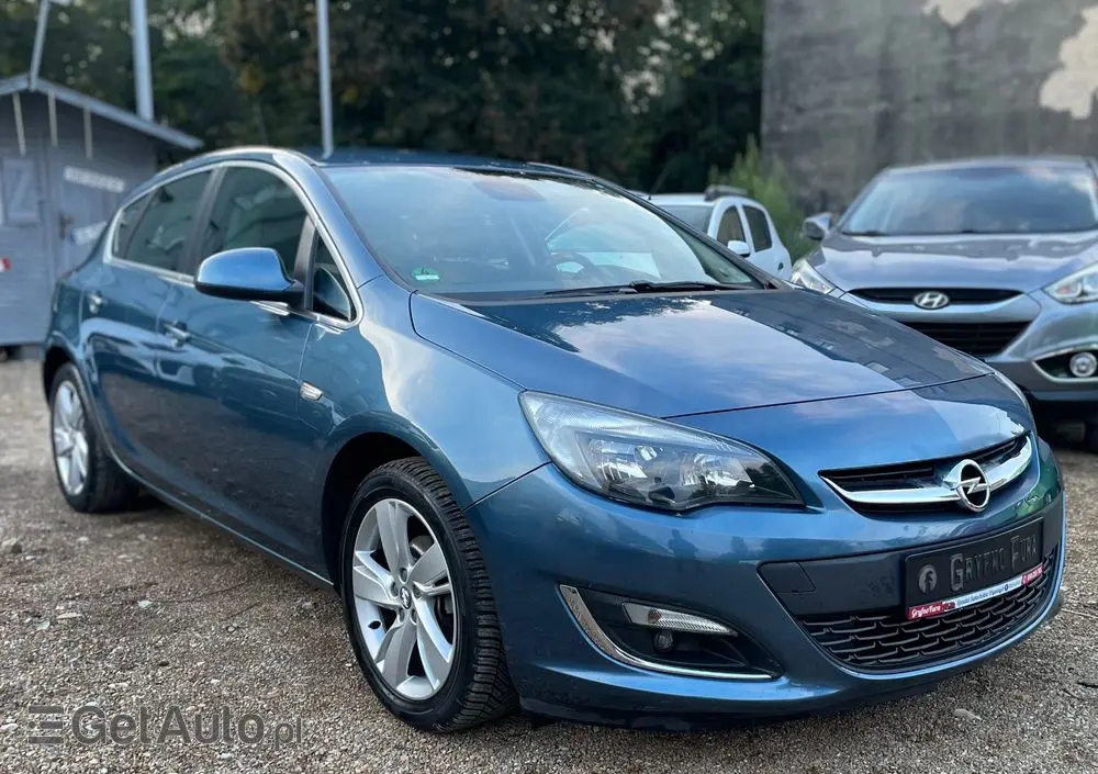 OPEL Astra 1.4 Turbo Edition