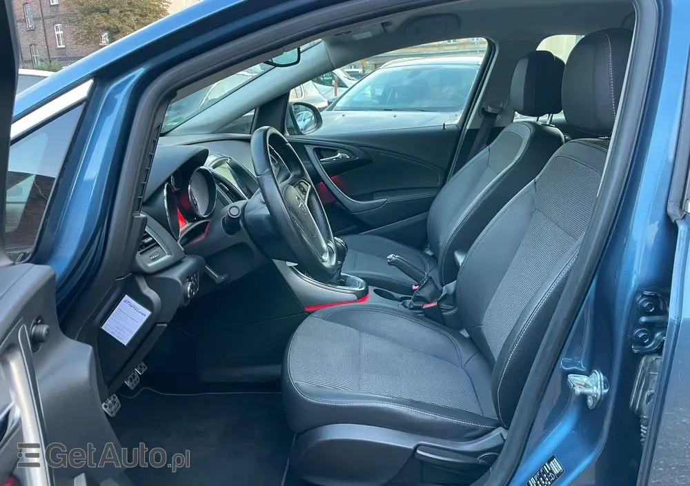 OPEL Astra 1.4 Turbo Edition