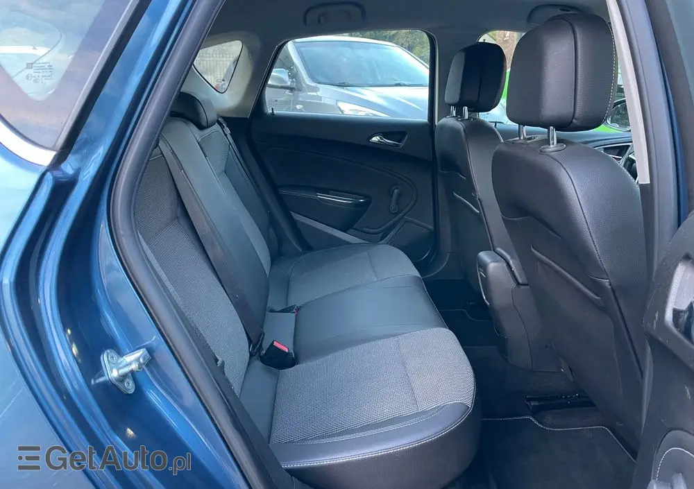 OPEL Astra 1.4 Turbo Edition