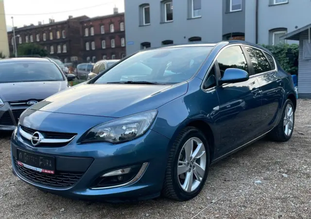 OPEL Astra 1.4 Turbo Edition