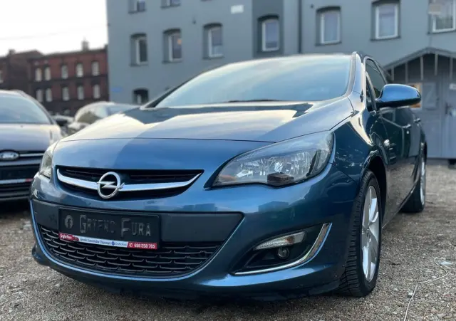 OPEL Astra 1.4 Turbo Edition