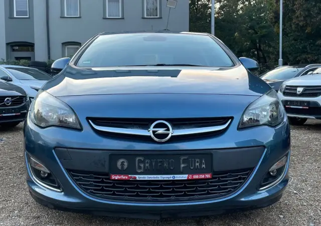 OPEL Astra 1.4 Turbo Edition