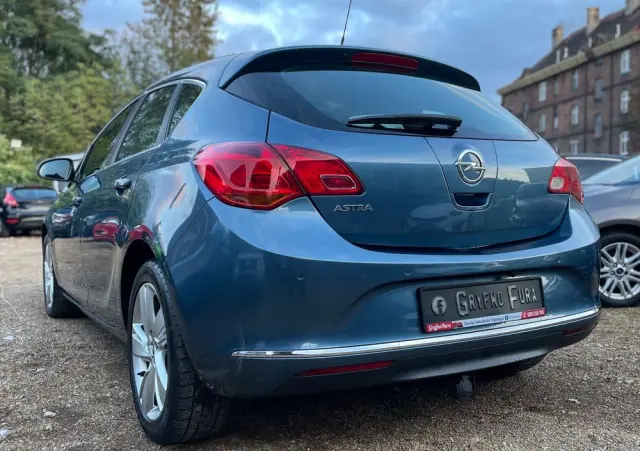 OPEL Astra 1.4 Turbo Edition