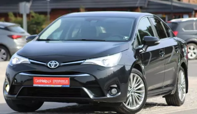 TOYOTA Avensis 