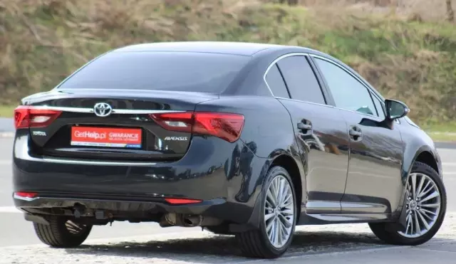 TOYOTA Avensis 