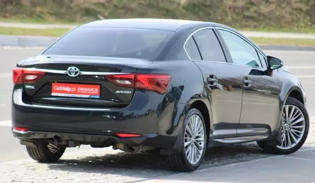 TOYOTA Avensis 