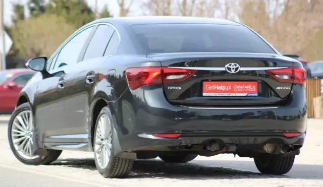 TOYOTA Avensis 