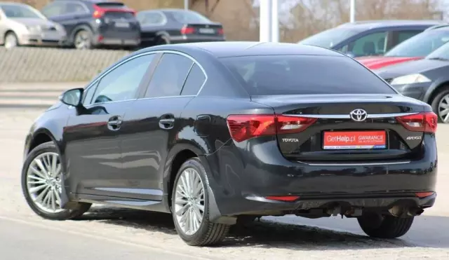 TOYOTA Avensis 