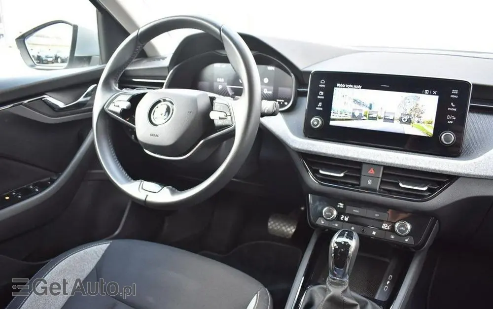 SKODA Kamiq 1.0 TSI Selection DSG