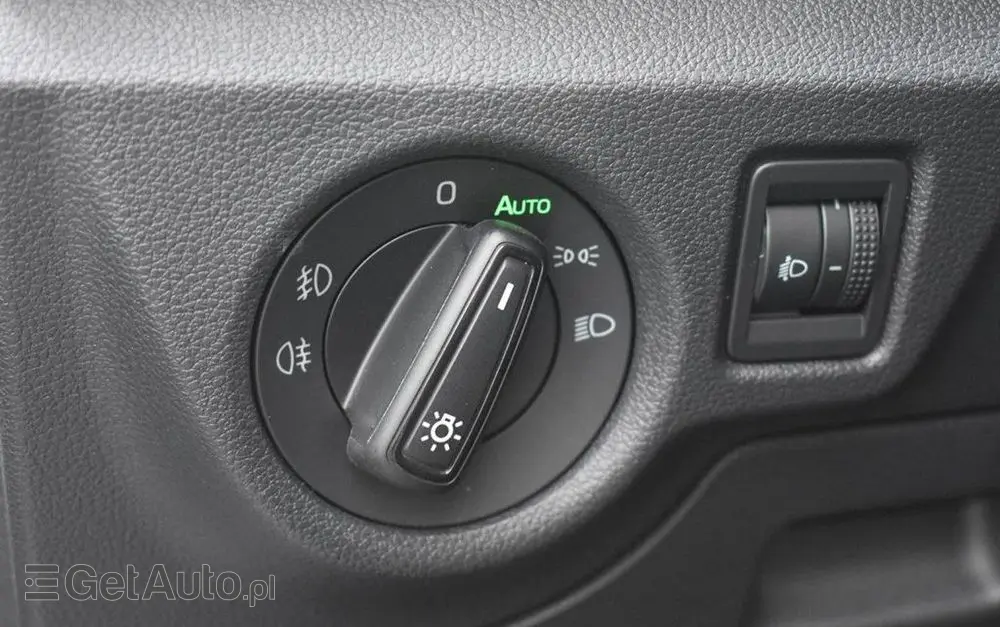 SKODA Kamiq 1.0 TSI Selection DSG