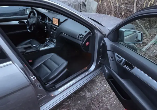 MERCEDES-BENZ Klasa C 350 CDI DPF 7G-TRONIC Avantgarde