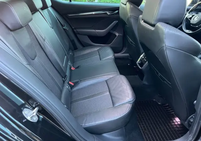 SKODA Octavia 2.0 TDI SCR Style DSG