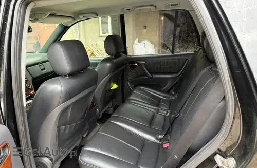 MERCEDES-BENZ ML 