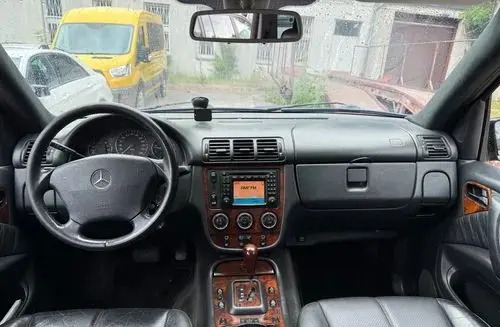 MERCEDES-BENZ ML 