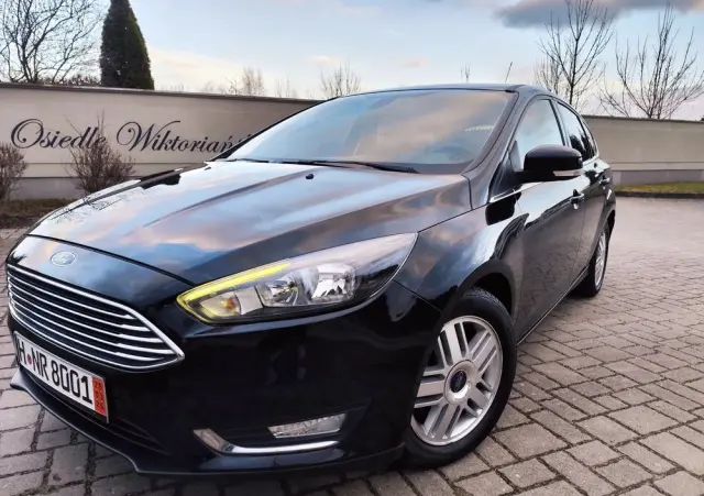 FORD Focus 1.0 EcoBoost Titanium