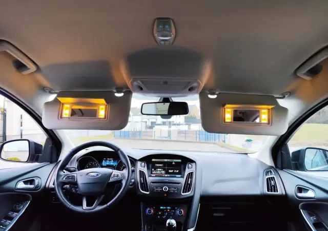 FORD Focus 1.0 EcoBoost Titanium