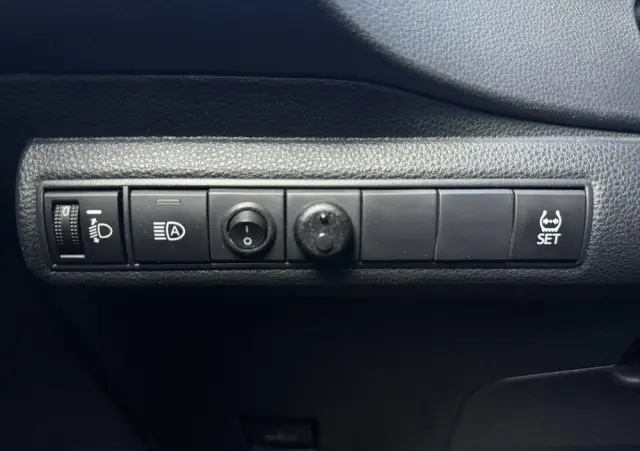 TOYOTA Corolla 1.5 Comfort