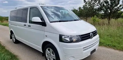 VOLKSWAGEN Caravelle 