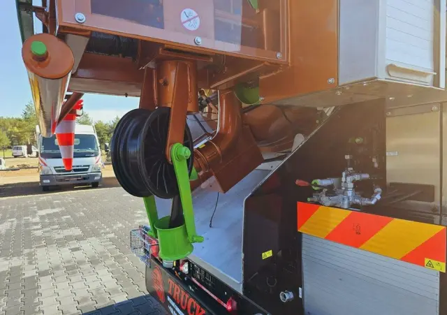 MAN WUKO KROLL ADR KOMBI DO CZYSZCZENIA KANAŁÓW 