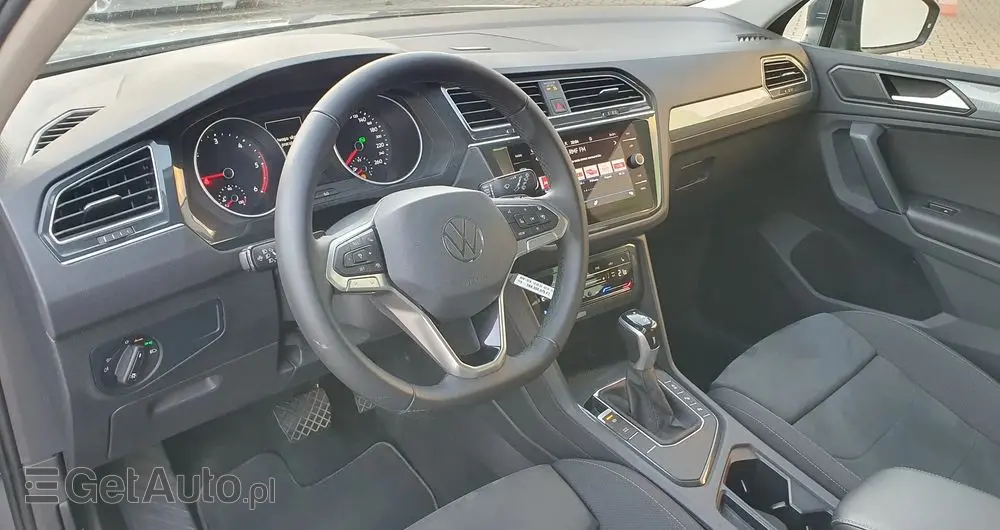 VOLKSWAGEN Tiguan 2.0 TDI SCR Life DSG