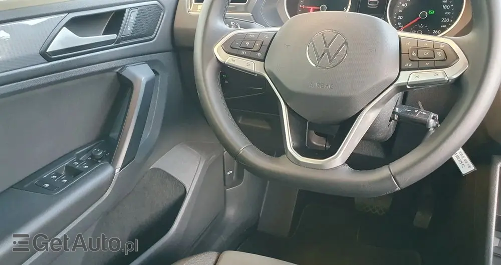 VOLKSWAGEN Tiguan 2.0 TDI SCR Life DSG