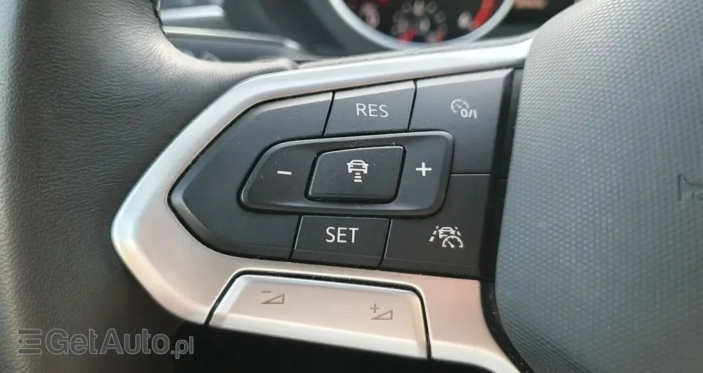 VOLKSWAGEN Tiguan 2.0 TDI SCR Life DSG