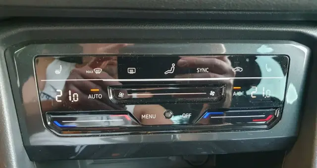 VOLKSWAGEN Tiguan 2.0 TDI SCR Life DSG