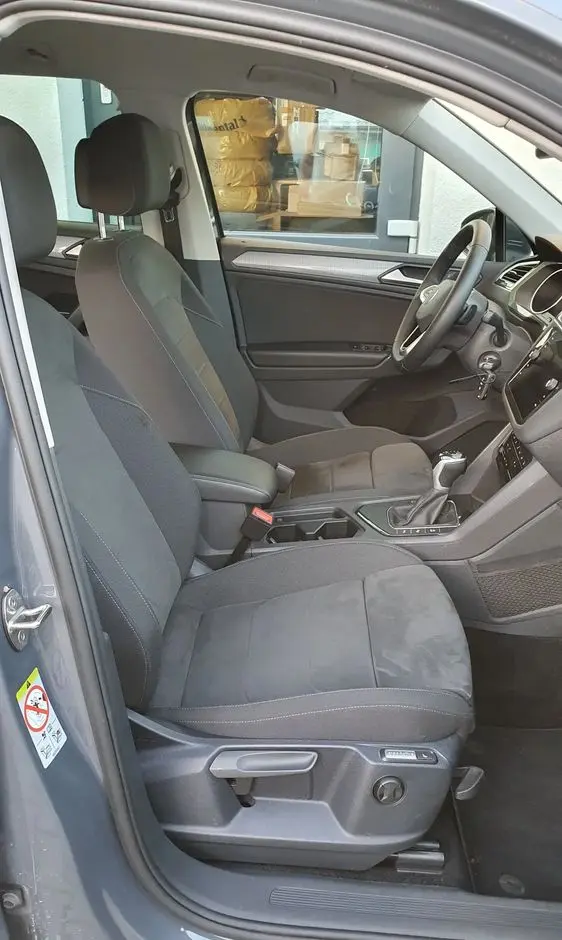 VOLKSWAGEN Tiguan 2.0 TDI SCR Life DSG