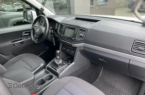VOLKSWAGEN Amarok 