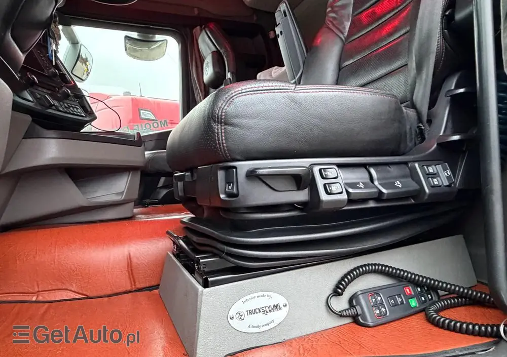 SCANIA Scania R650 bez EGR pełna opcja palfinger epsilon Z 2x wysów 2018/19 6x4 