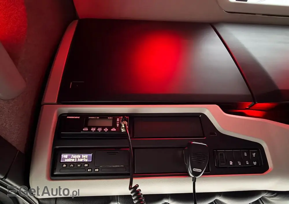 SCANIA Scania R650 bez EGR pełna opcja palfinger epsilon Z 2x wysów 2018/19 6x4 