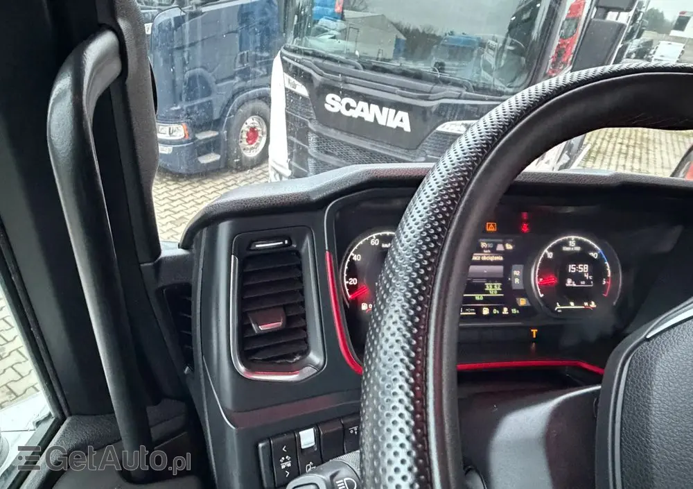 SCANIA Scania R650 bez EGR pełna opcja palfinger epsilon Z 2x wysów 2018/19 6x4 