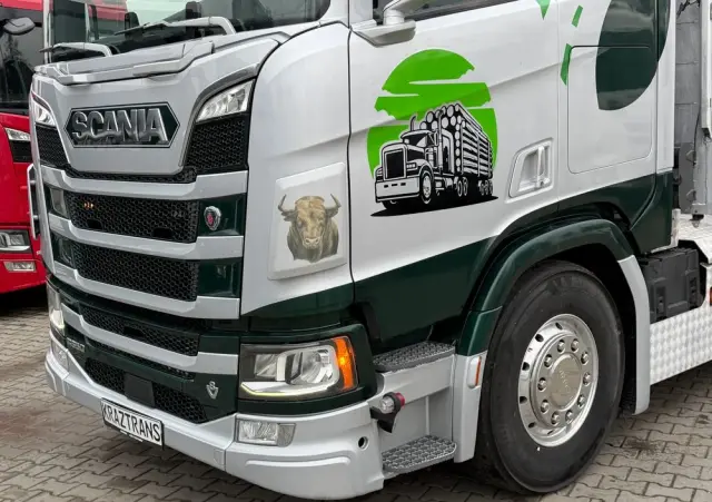 SCANIA Scania R650 bez EGR pełna opcja palfinger epsilon Z 2x wysów 2018/19 6x4 