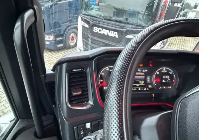 SCANIA Scania R650 bez EGR pełna opcja palfinger epsilon Z 2x wysów 2018/19 6x4 
